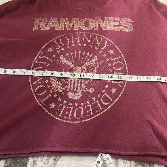 Daydreamer Graphic Women's Cropped Long Sleeved Tee - Picture 4 of 6